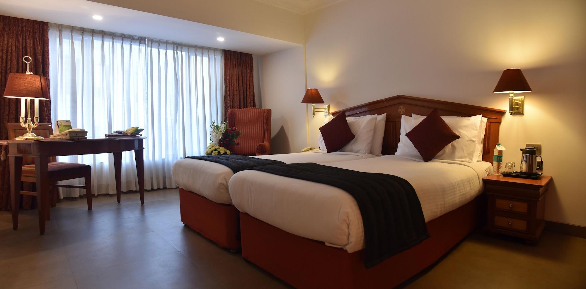 Hotel Sagar Plaza City Centre Pune Exteriör bild