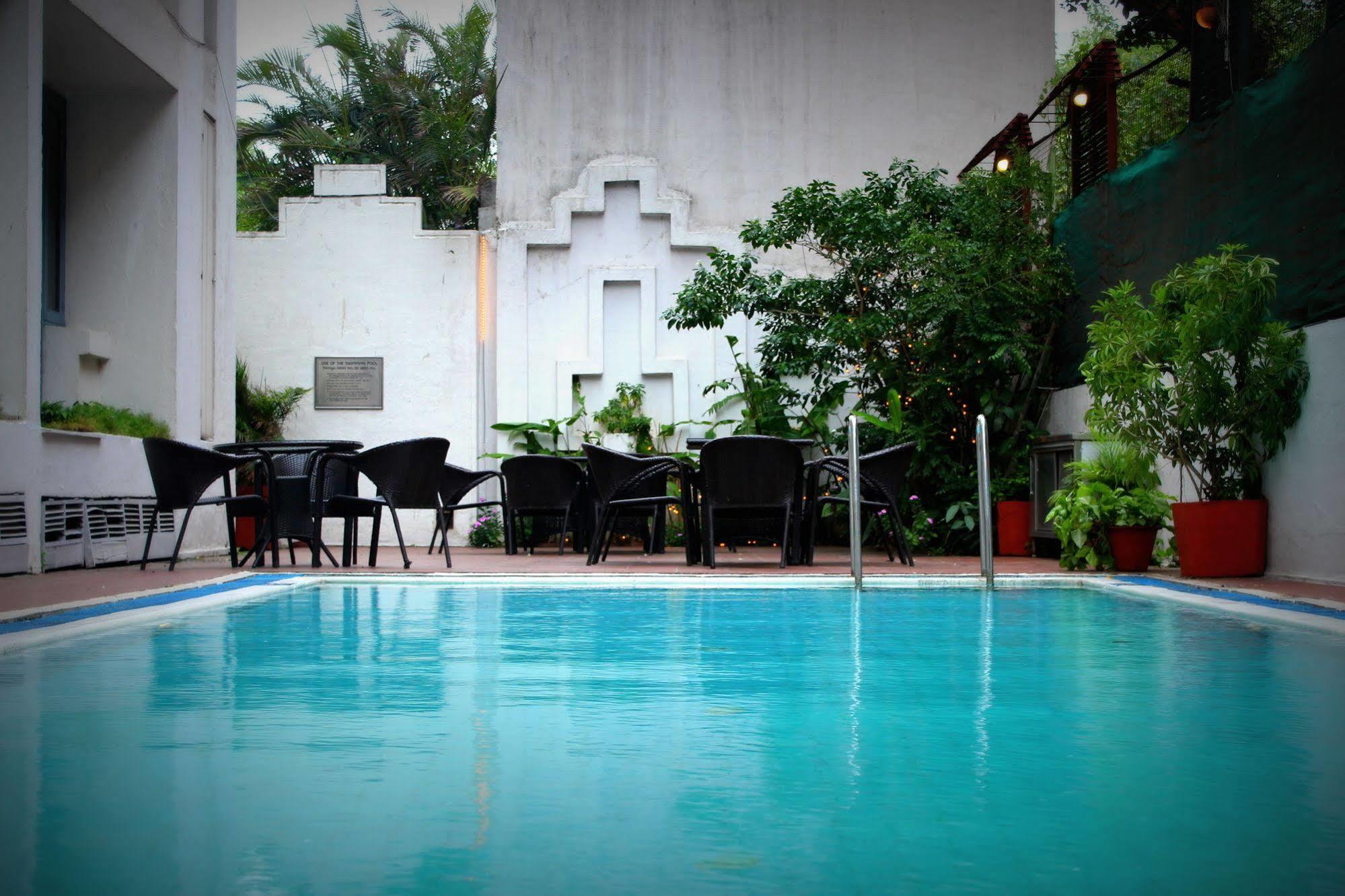 Hotel Sagar Plaza City Centre Pune Exteriör bild